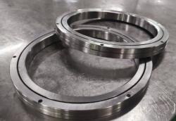 精密XRU交叉滾子軸承的應用、選擇及安裝簡介